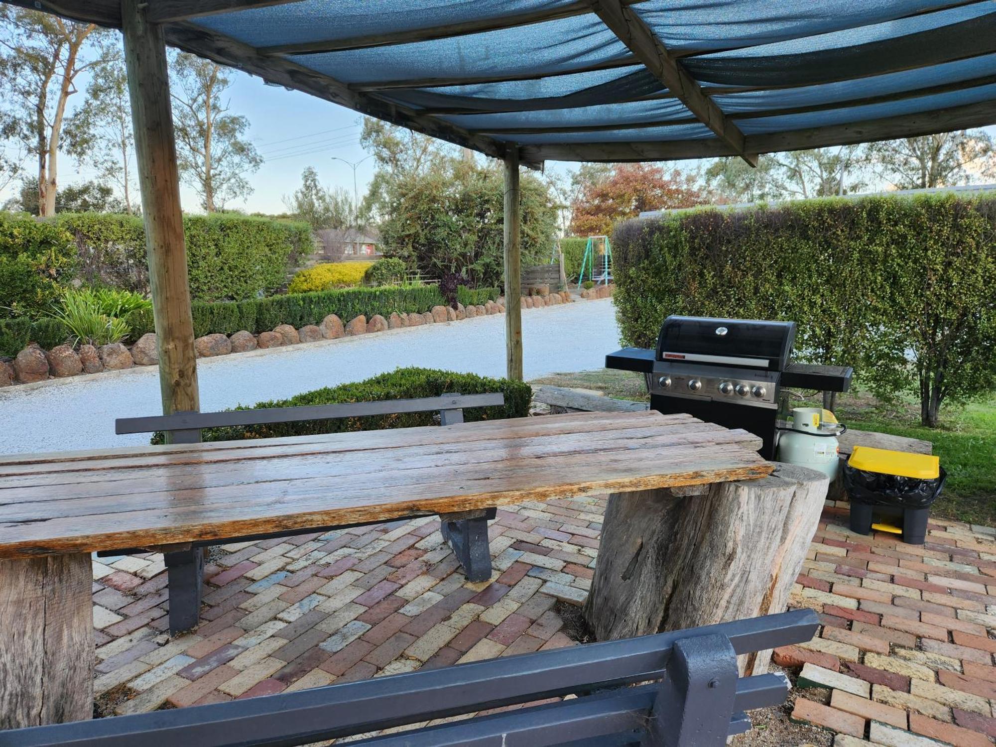 Calder Family Motel Bendigo Ngoại thất bức ảnh
