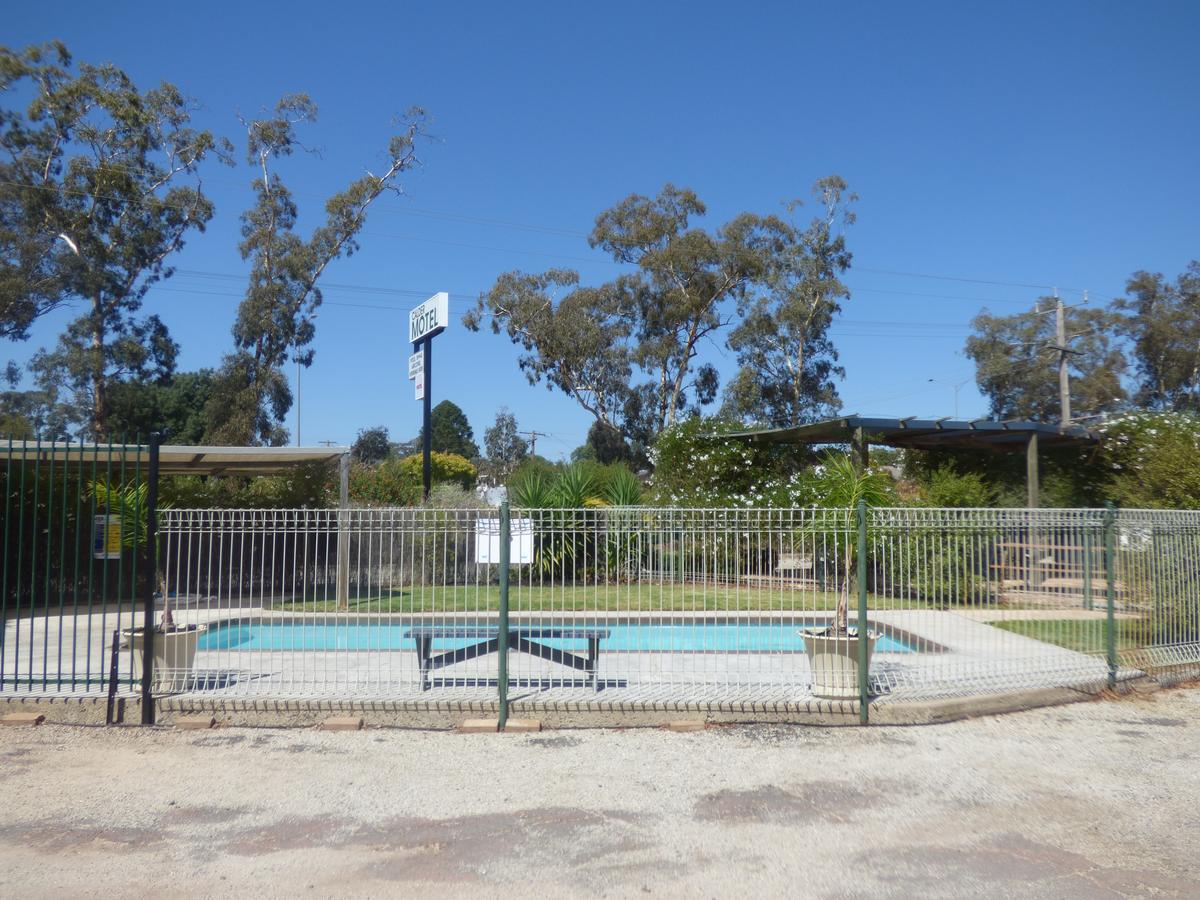 Calder Family Motel Bendigo Ngoại thất bức ảnh