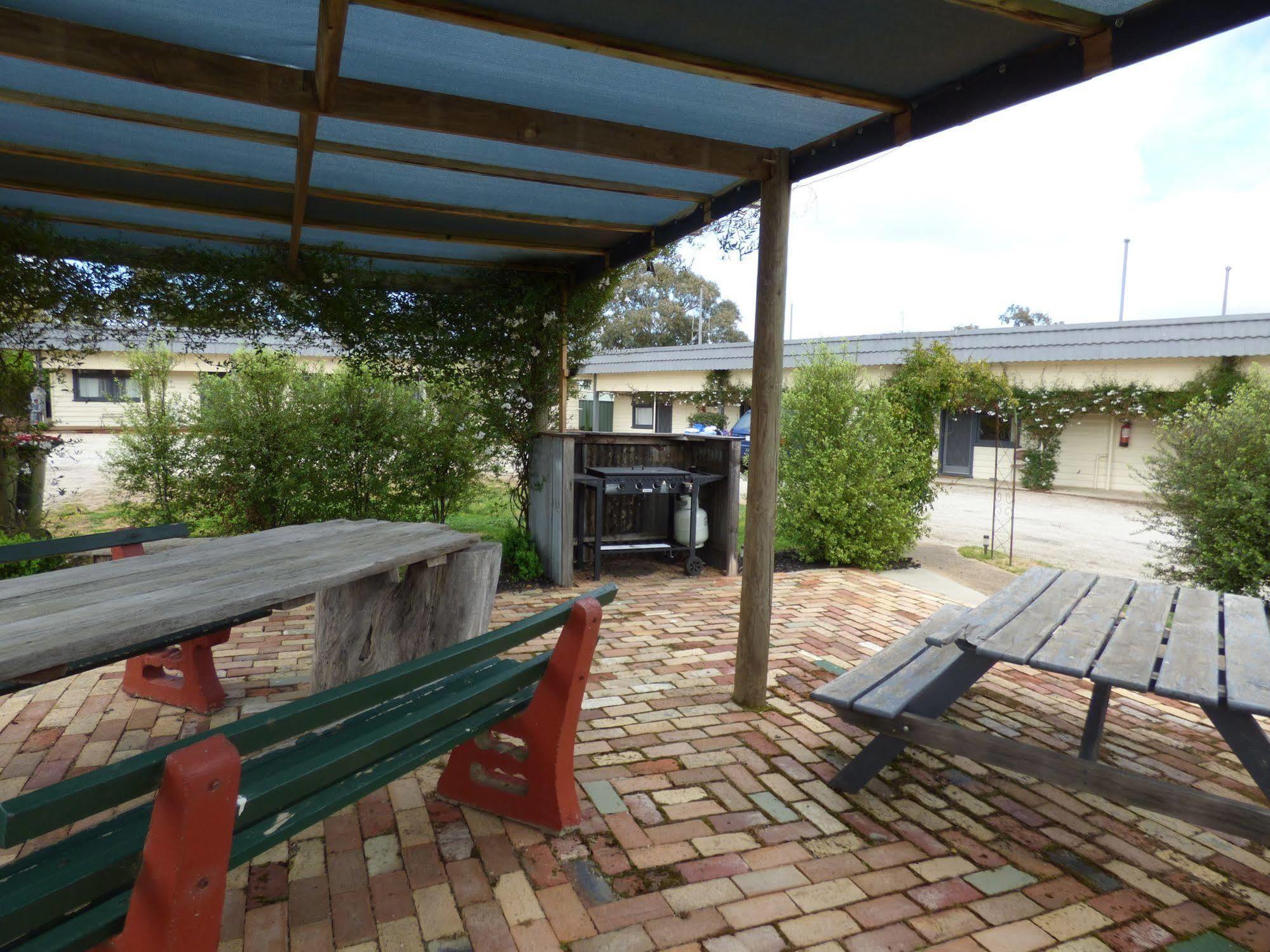 Calder Family Motel Bendigo Ngoại thất bức ảnh