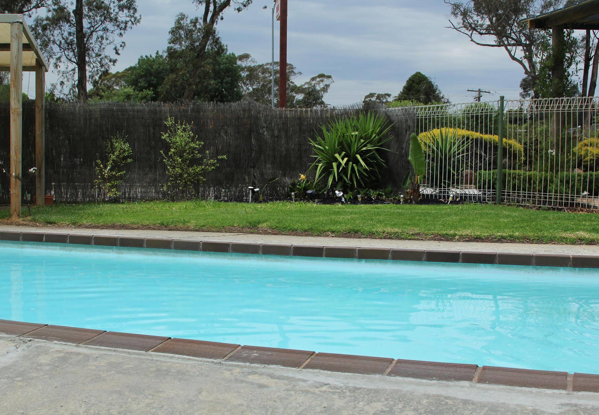 Calder Family Motel Bendigo Ngoại thất bức ảnh