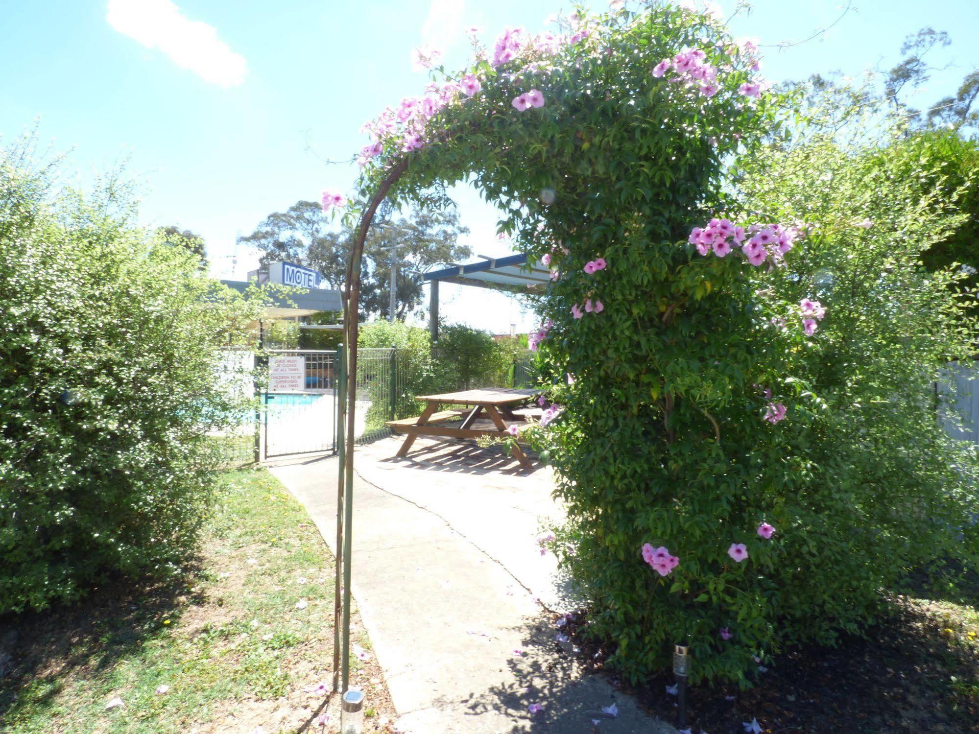 Calder Family Motel Bendigo Ngoại thất bức ảnh